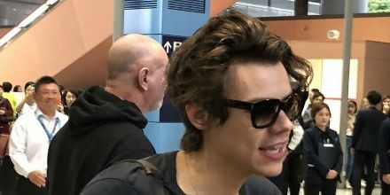 Saint Laurent Sun Bold 1 002 - As Seen On Kris Jenner & Harry Styles - Image 5