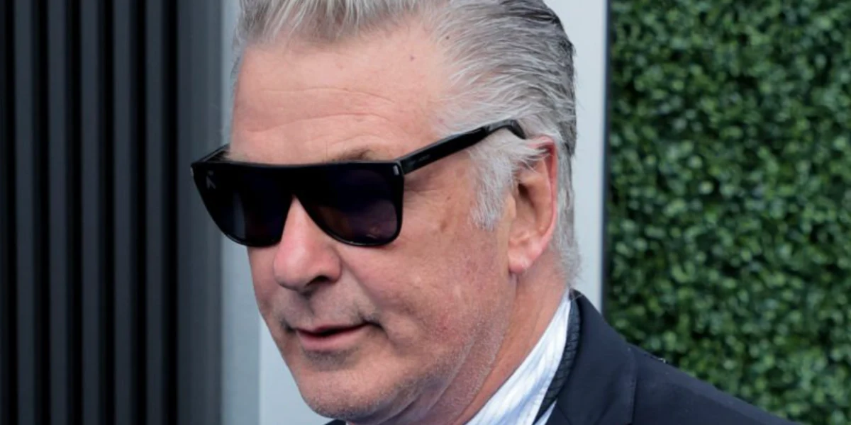 Saint Laurent Sun SL 1 Slim 001 - As Seen On Khloe Kardashian & Alec Baldwin - Image 5