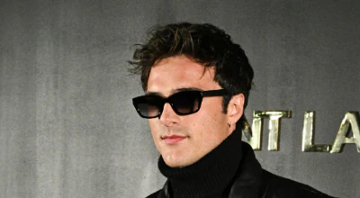 Saint Laurent Sun SL 522 001 - As Seen On Jacob Elordi & Jessie Andrews - Image 4