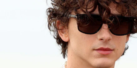 Saint Laurent SL 599 001- As Seen On Timothee Chalamet & Grace Van Patten - Image 4