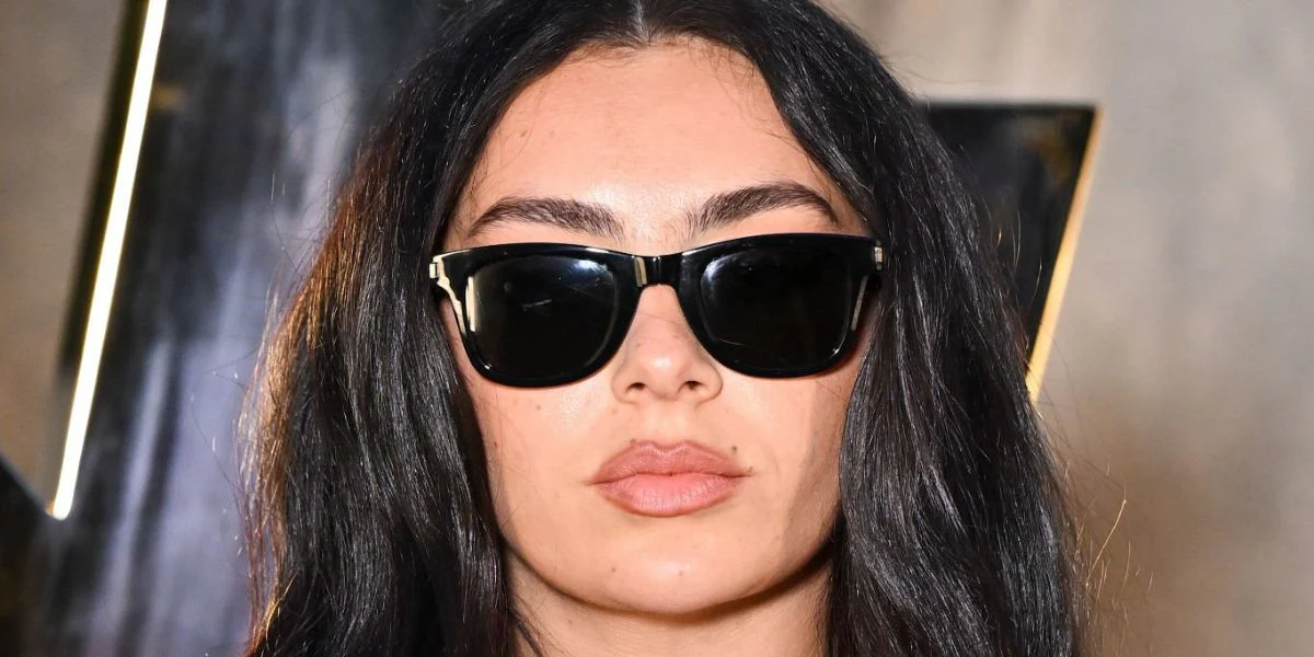 Saint Laurent Sun SL 819 001 - As Seen On Charli XCX - Image 4