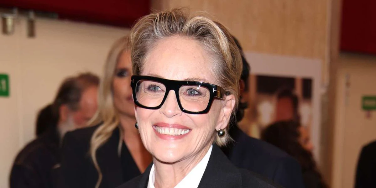 Tom Ford TF5634-B 001 Blue Control Black - As Seen On Sharon Stone & Remo D'Souza - Image 4