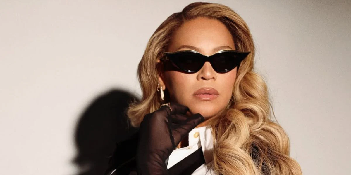 Valentino V-GOLDCUT-II VLS 114A - As Seen On Beyonce & Florence Pugh - SALE - Last one - Image 5