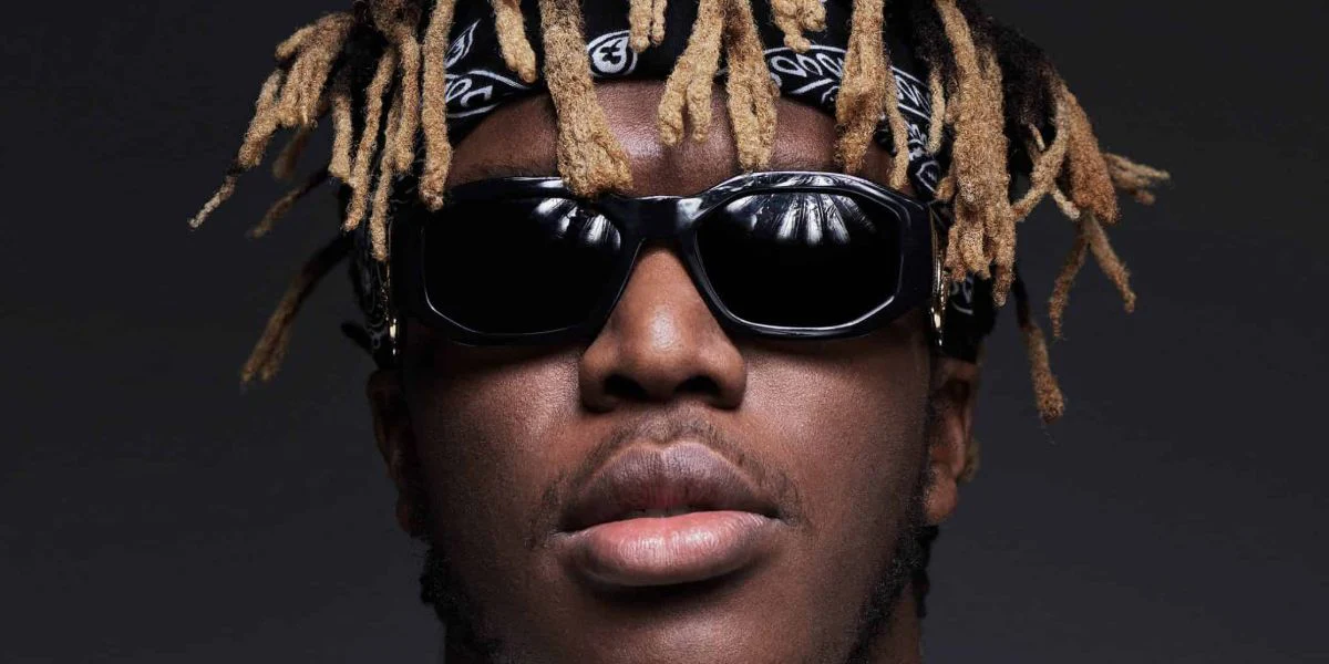 Versace 4361 GB1/87 Medusa Biggie Sunglasses - As Seen On Sabrina Carpenter & Kim Kardashian - Image 20
