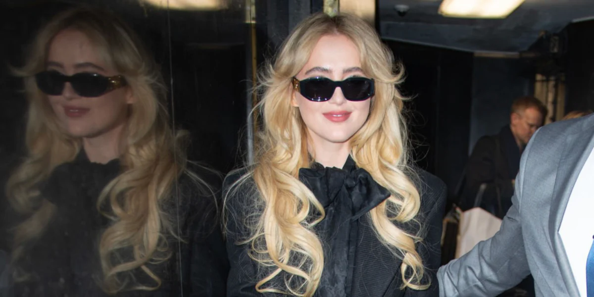 Versace 4361 GB1/87 Medusa Biggie Sunglasses - As Seen On Sabrina Carpenter & Kim Kardashian - Image 21
