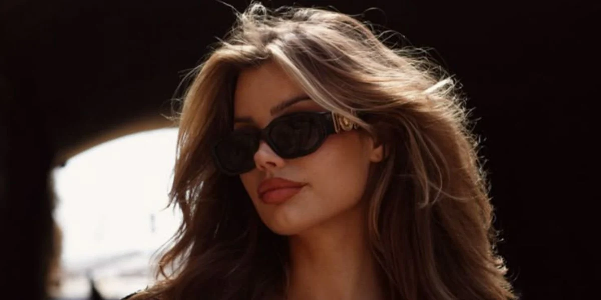 Versace 4361 GB1/87 Medusa Biggie Sunglasses - As Seen On Sabrina Carpenter & Kim Kardashian - Image 31